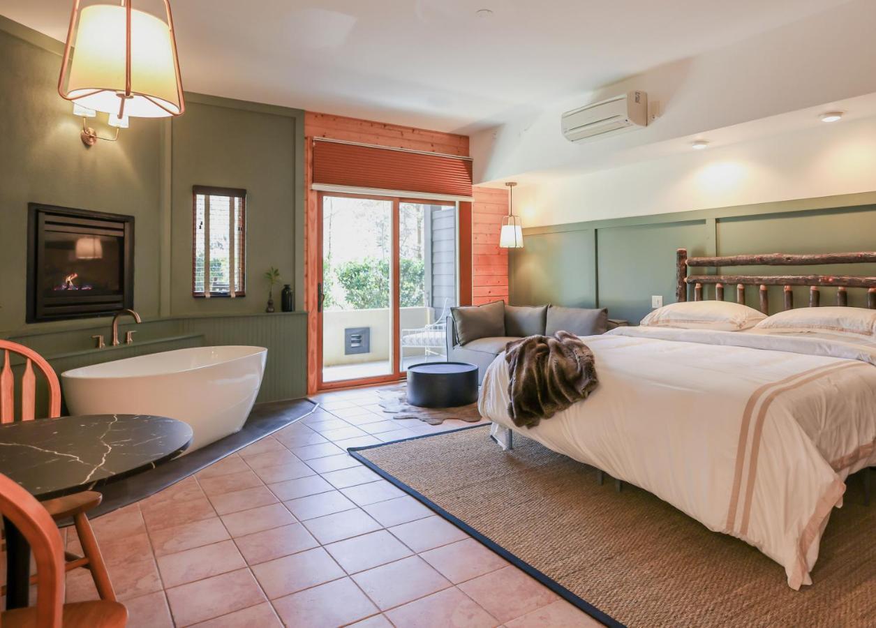 Outland Chalet & Suites Great Smoky Mountains Whittier Zewnętrze zdjęcie
