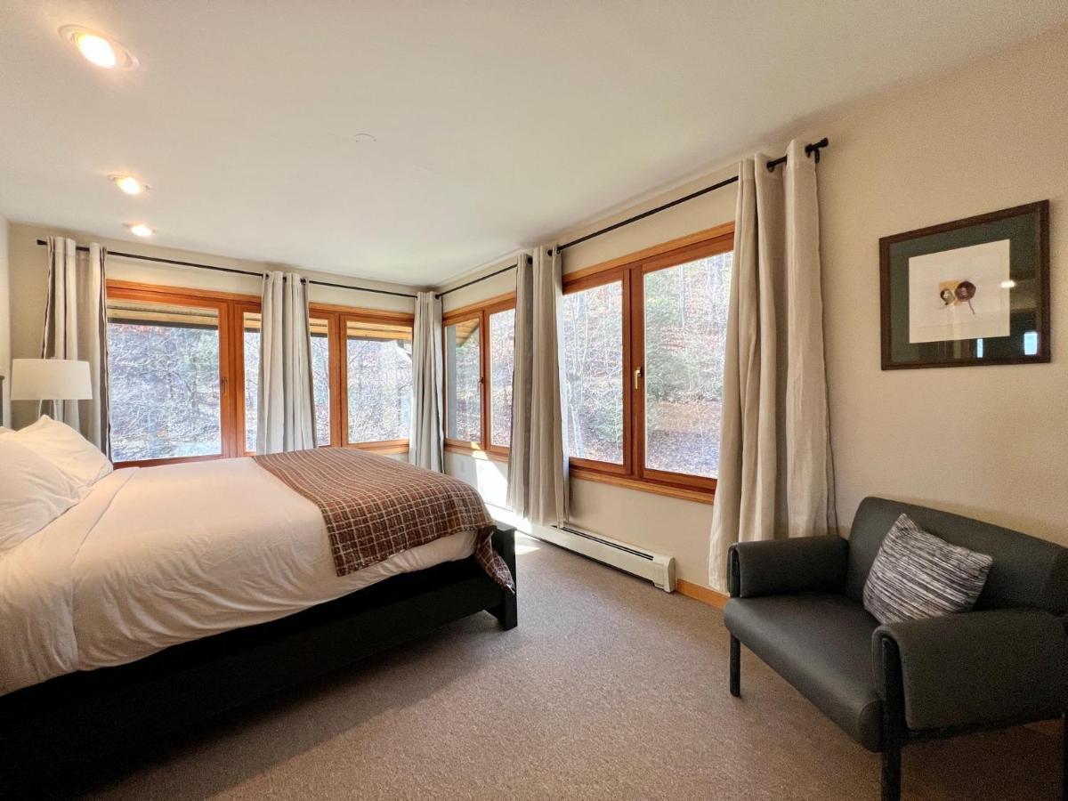 Outland Chalet & Suites Great Smoky Mountains Whittier Pokój zdjęcie