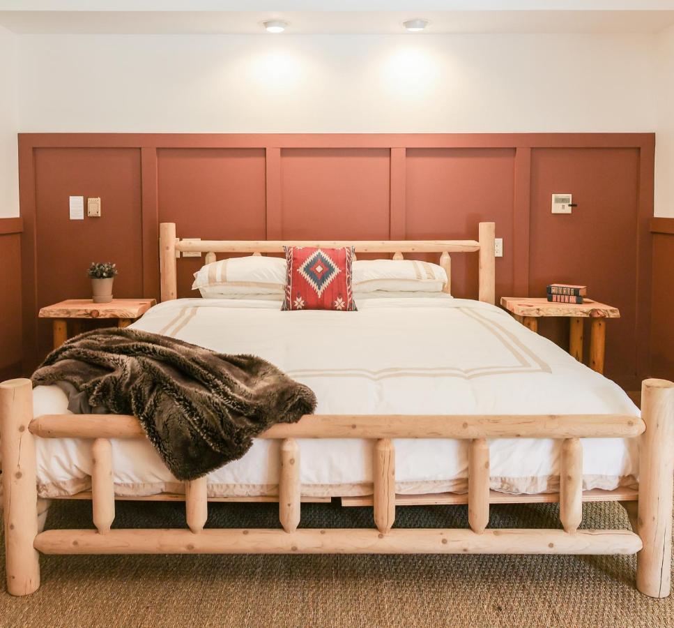 Outland Chalet & Suites Great Smoky Mountains Whittier Zewnętrze zdjęcie