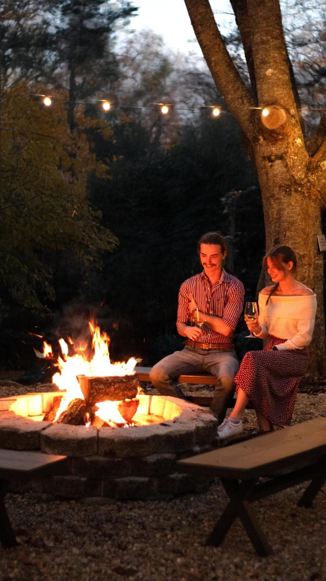 Outland Chalet & Suites Great Smoky Mountains Whittier Zewnętrze zdjęcie